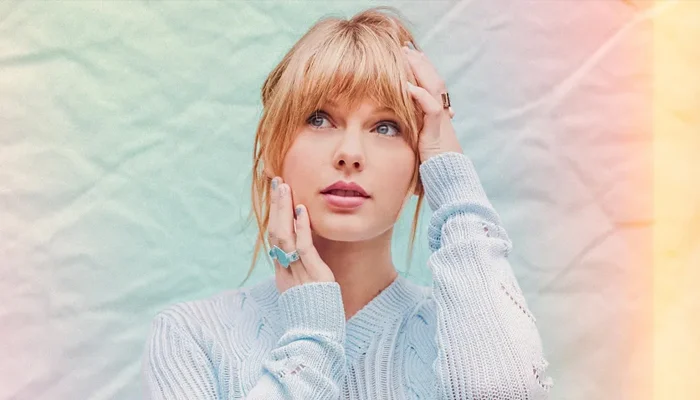 Taylor Swift is set to spread her wings to Hollywood in the wake of her musical career success.